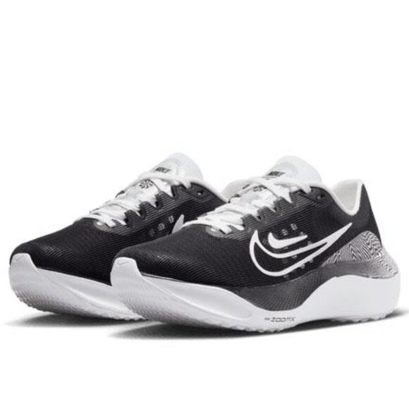 NWT Nike Women's Zoom Fly 5 Running Shoes - Picture 3 of 8
